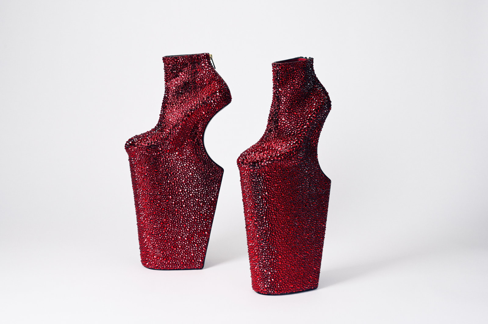 Noritaka Tatehana, Heel-less Shoes, 2020
