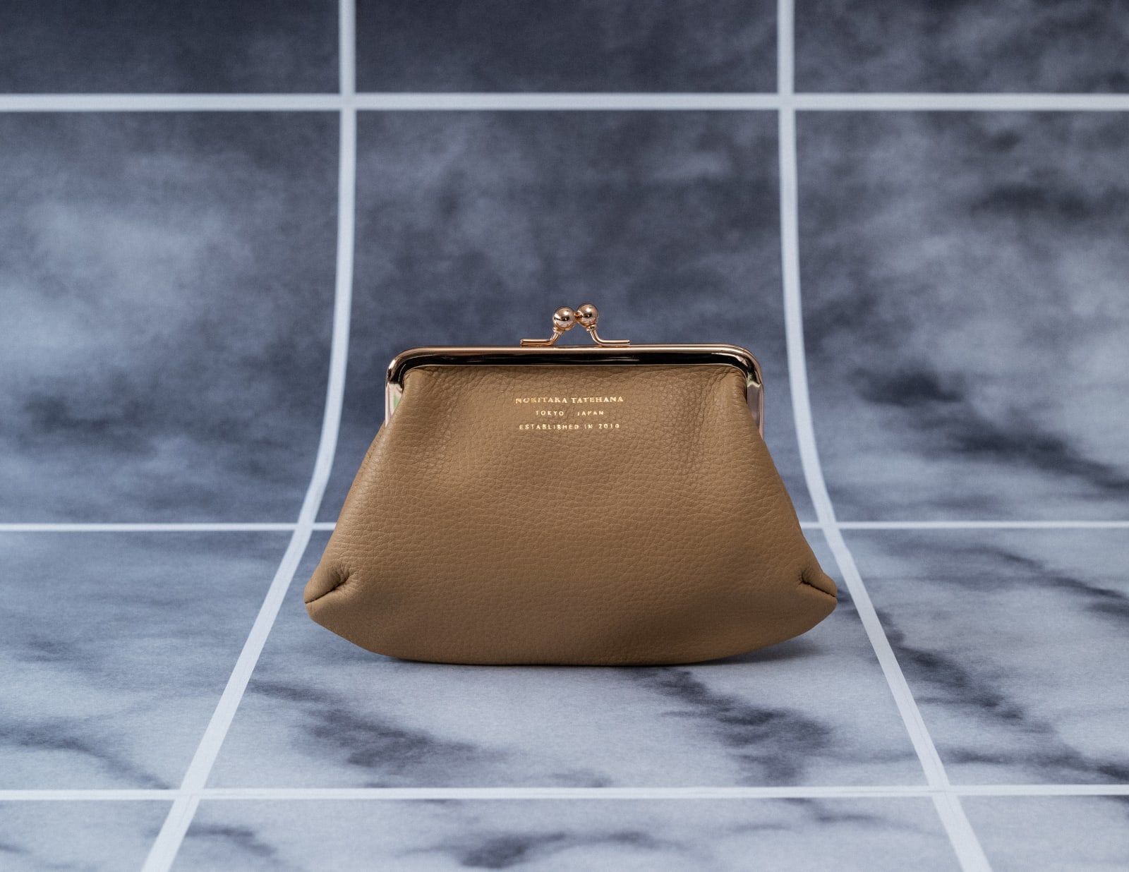 〈30〉GAMAGUCHI PURSE S, CAMEL, 2019