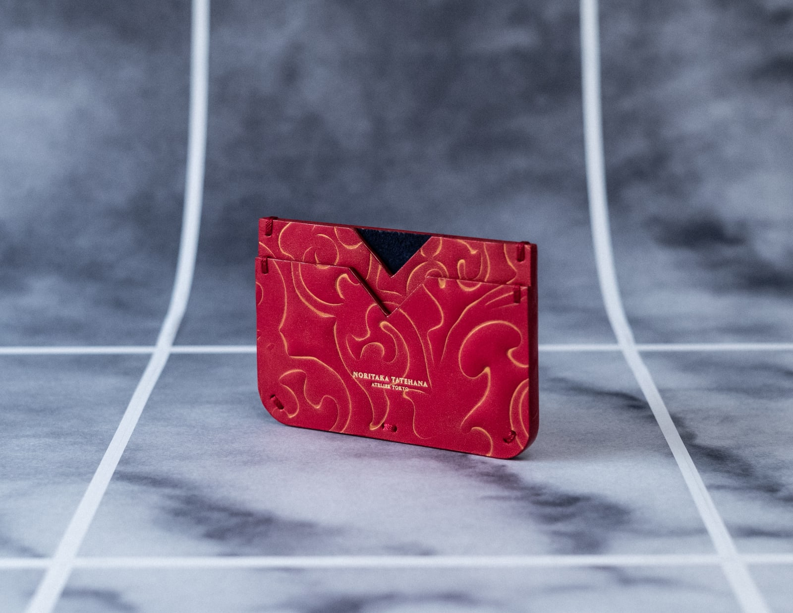 〈03〉EMBOSSED LEATHER CARD CASE #1, 2020