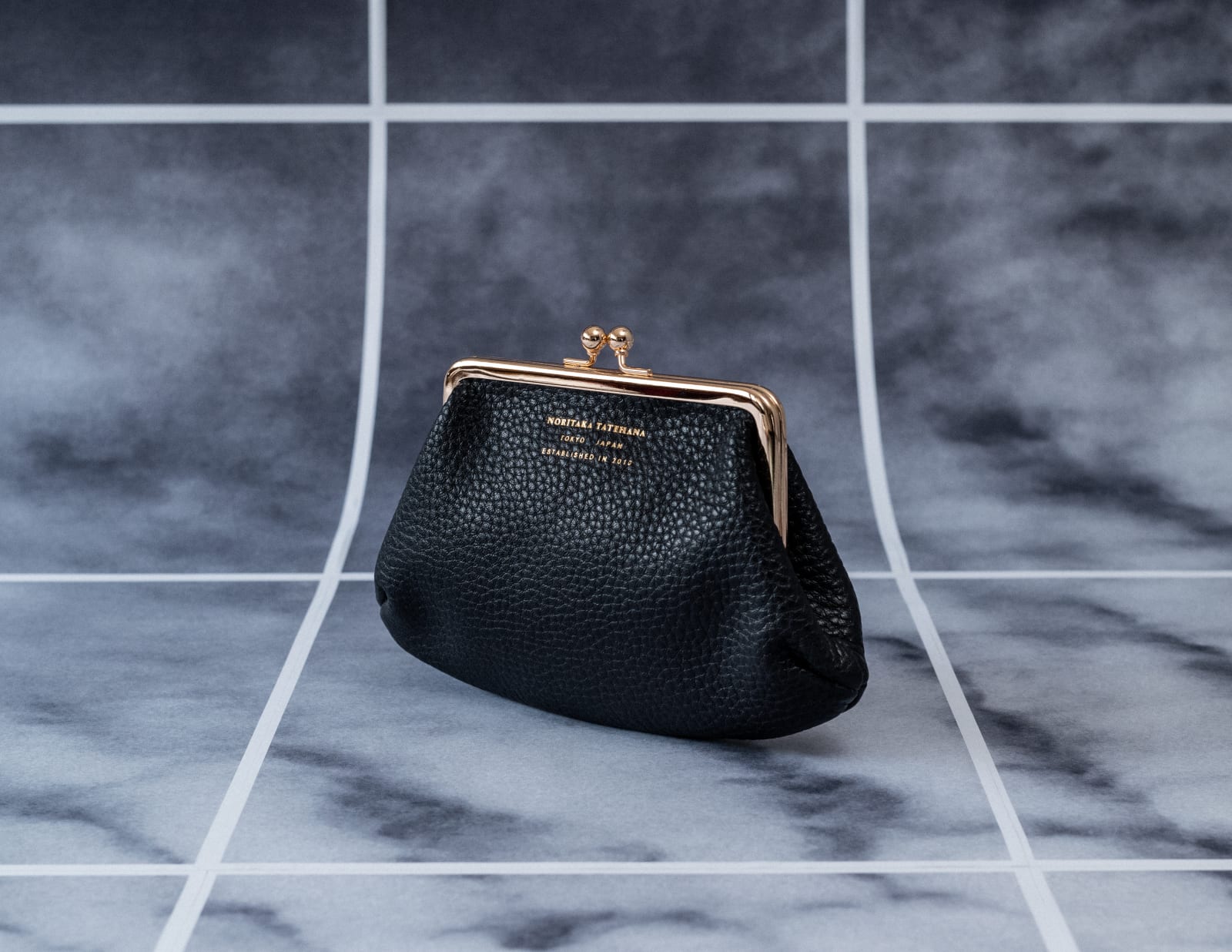〈28〉GAMAGUCHI PURSE S, BLACK, 2019
