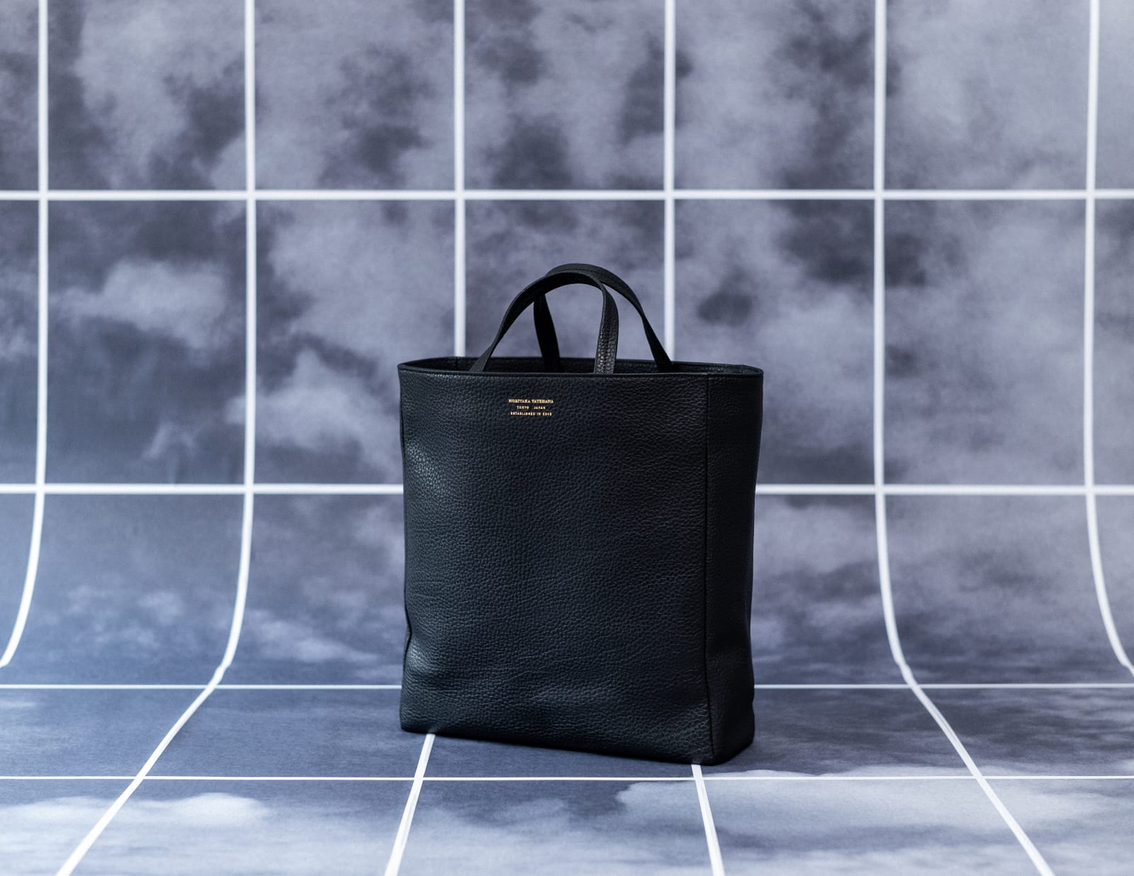 〈38〉SHOULDER TOTE BAG, BLACK, 2019