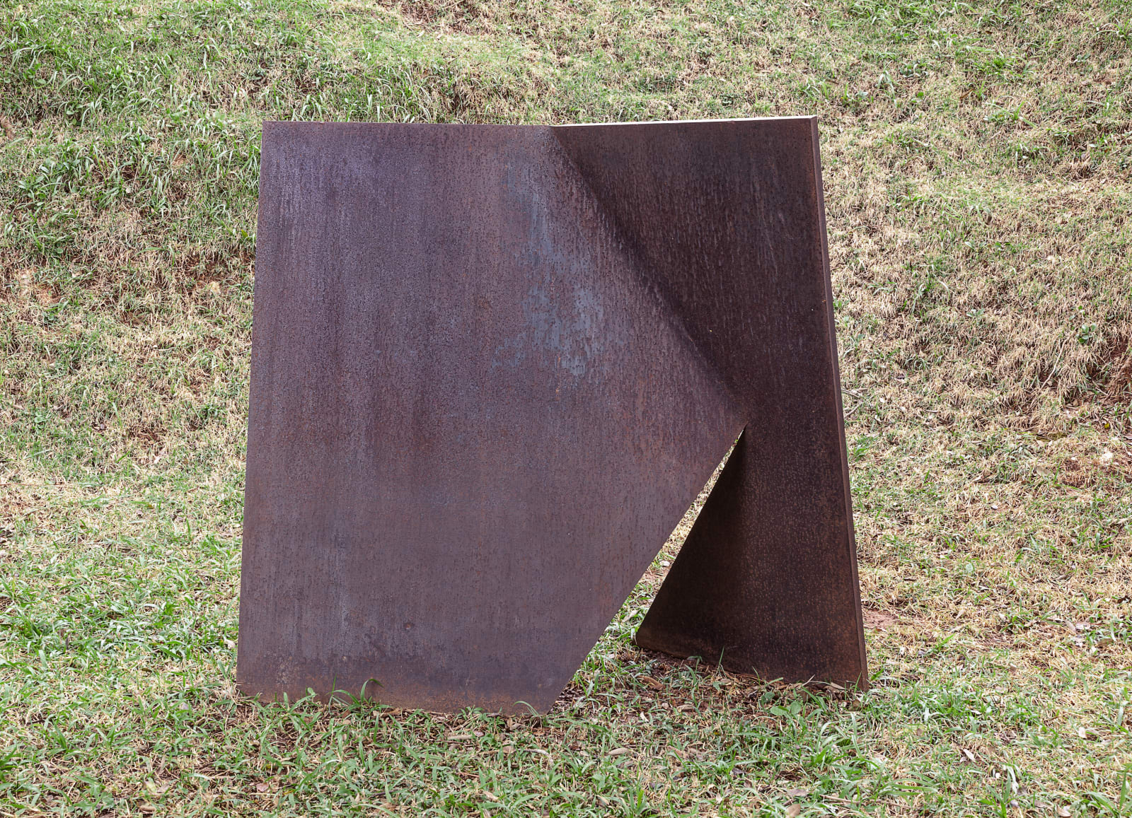 Amilcar de Castro, CDQ-23, década de 80