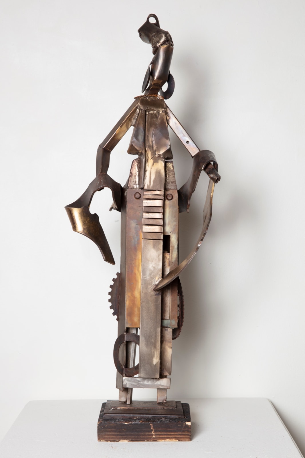 Olu Amoda, Sis , 2021