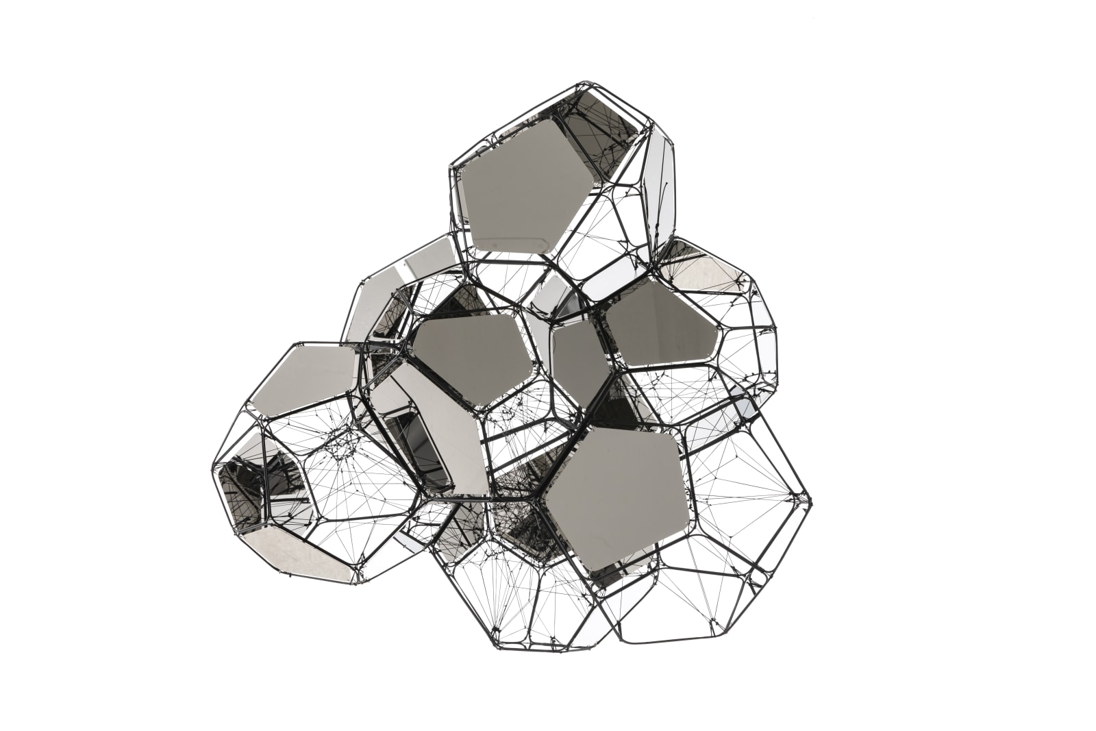Tomás Saraceno, K2-237 b/M+M, 2018