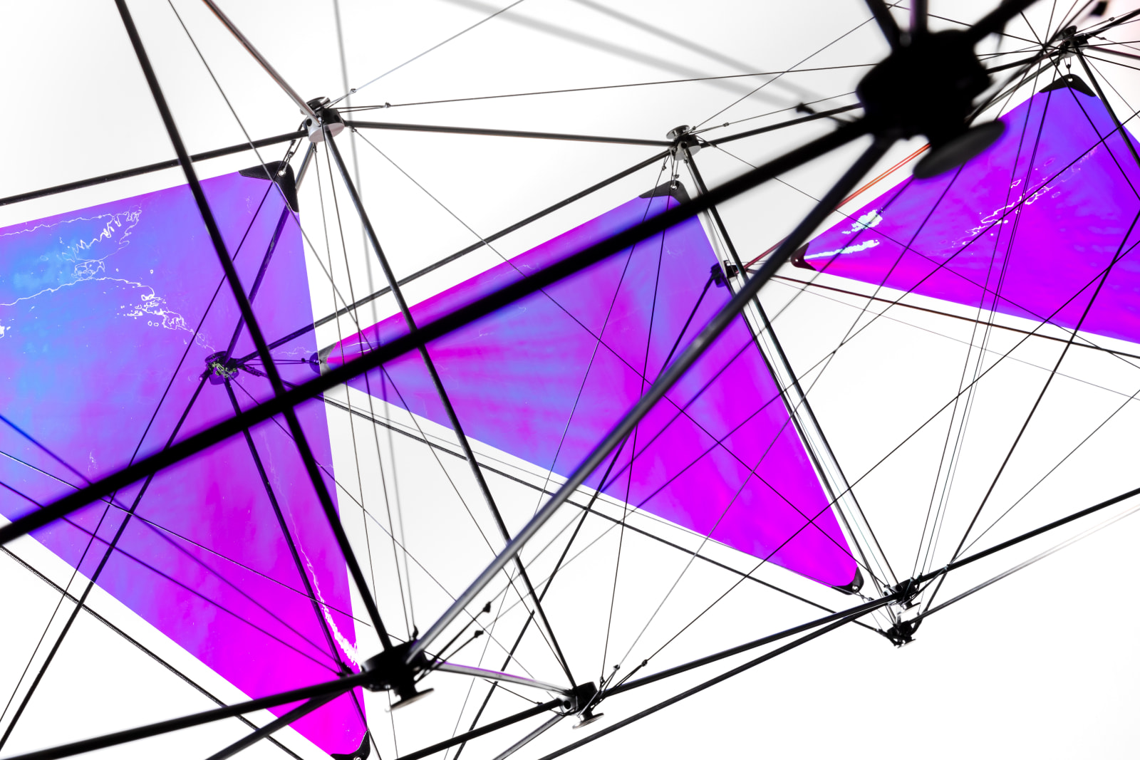 Tomás Saraceno, Ring Bell Helios, 2019