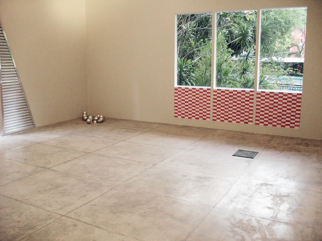 Mudança de Lugar, Debora Bolsoni, 2007 - Galeria Marilia Razuk