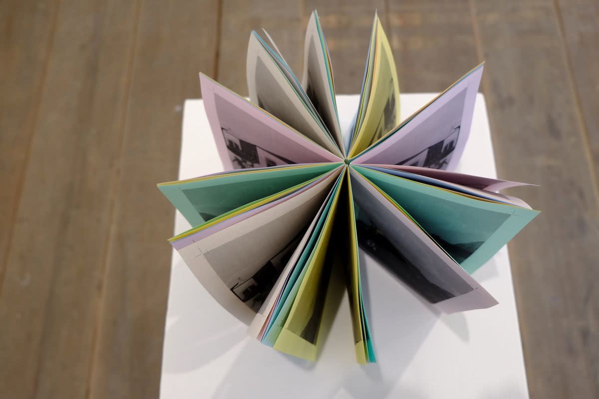 Lucia Mindlin Loeb/ Questões do Dia, 2019/ Galeria Marilia Razuk