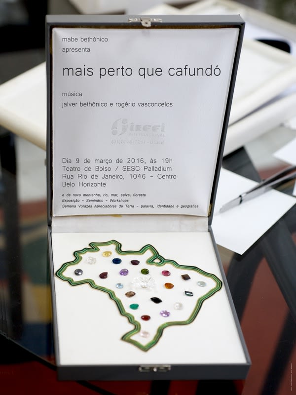 Mabe Bethônico, Cartaz Mais perto que Cafundó, 2016