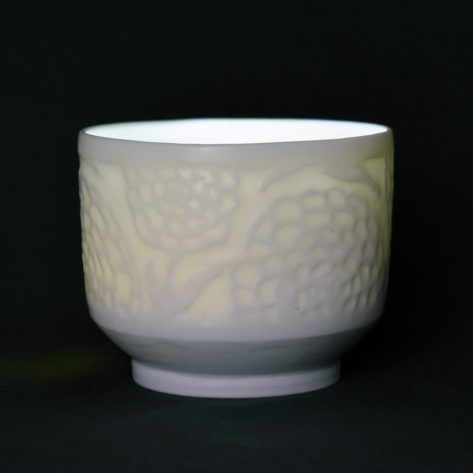 porcelain cylindrical bowl white satin with flower design