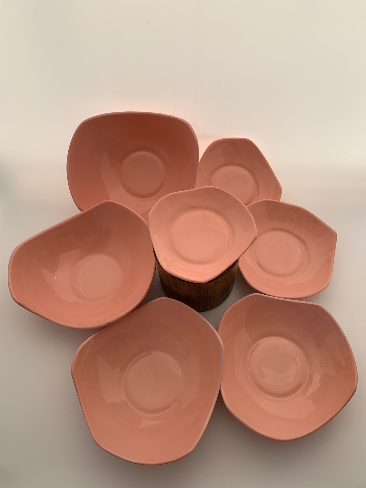 Penelope Van Grinsven, Nested Pink Bowls, 2020
