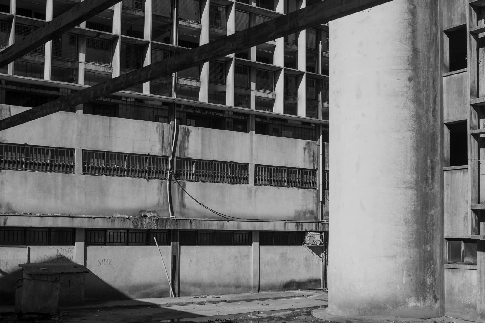 Guy Tillim, Beira, Mozambique, 2007 Quelimane, Mozambique, 2008