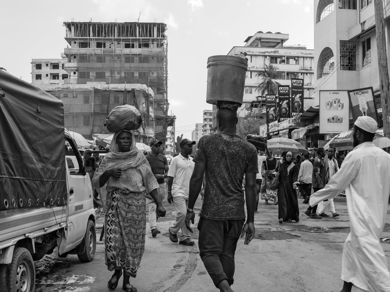 Guy Tillim, Dar es Salaam, 2017