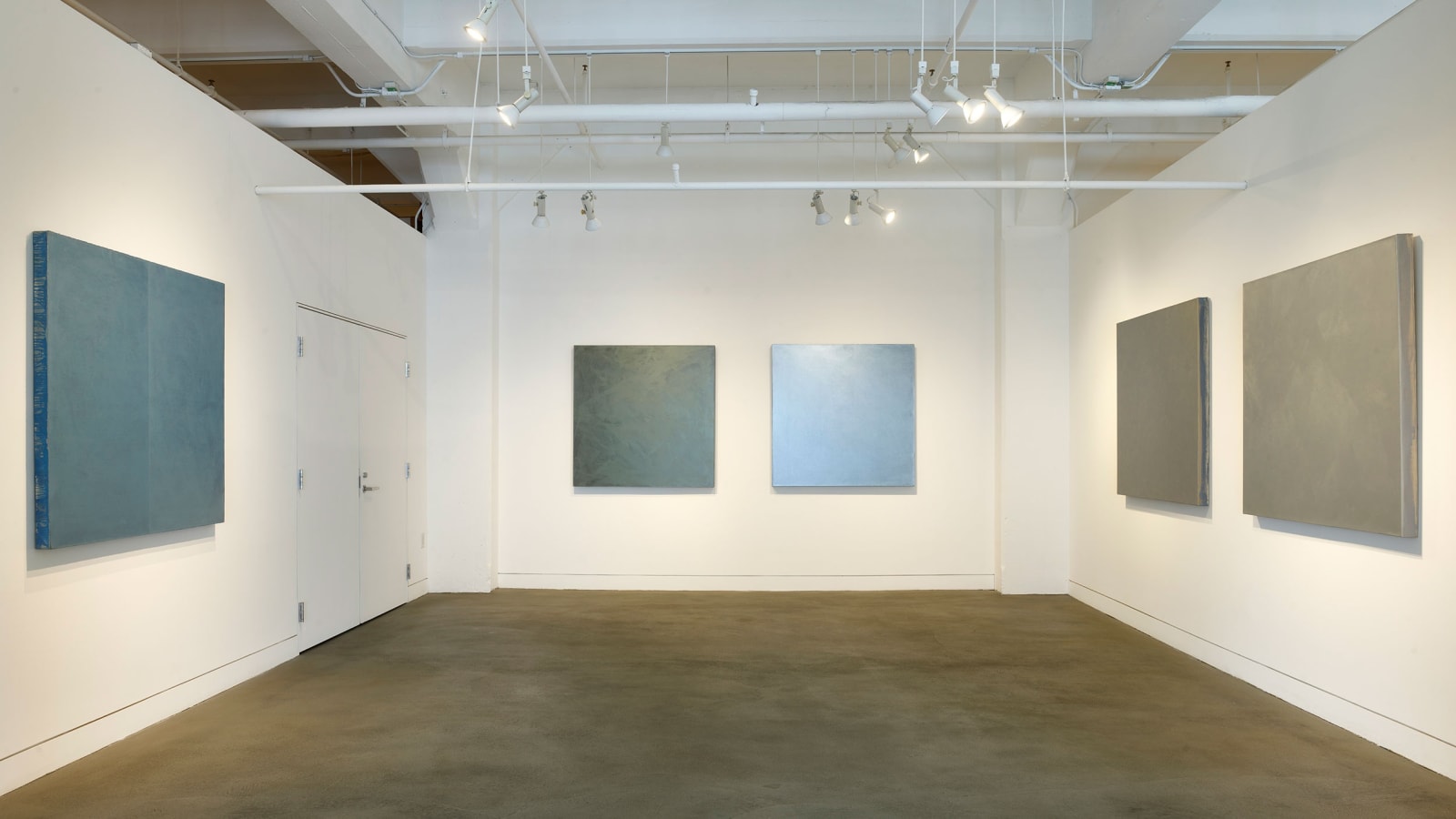 Installation view of David Simpson: Smoke and Mirrors, June 21 - August 23, 2023 at Haines Gallery, San Francisco Photo: Robert Divers Herrick