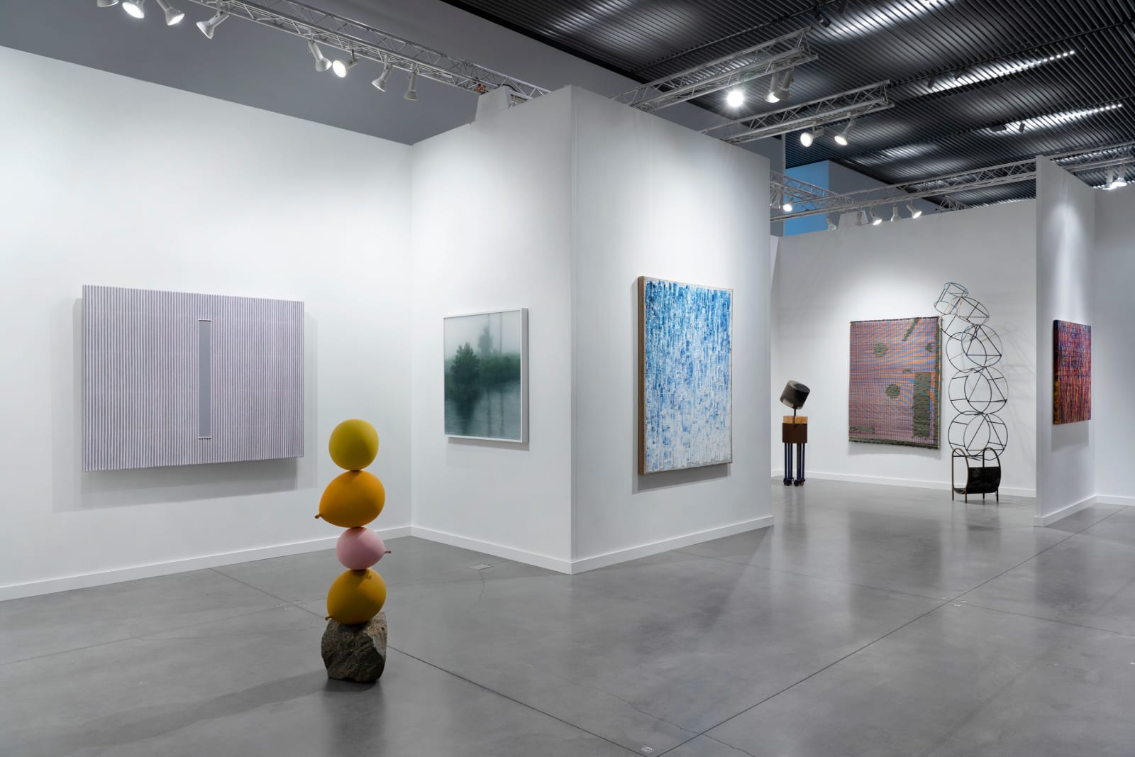 Installation view of Tina Kim Gallery | Booth A9 at Frieze New York (May 5-9, 2021). Courtesy of Tina Kim Gallery. Photo by Hyunjung Rhee.