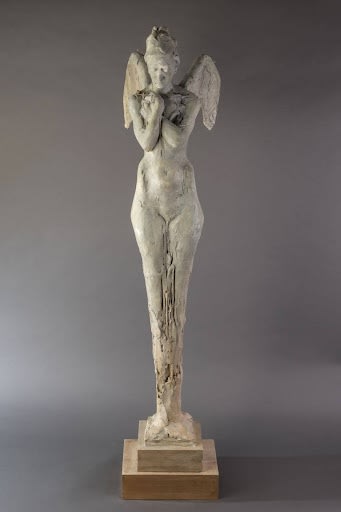 Arabella Brooke, Hedgerow Angel, 2024. © The Artist.