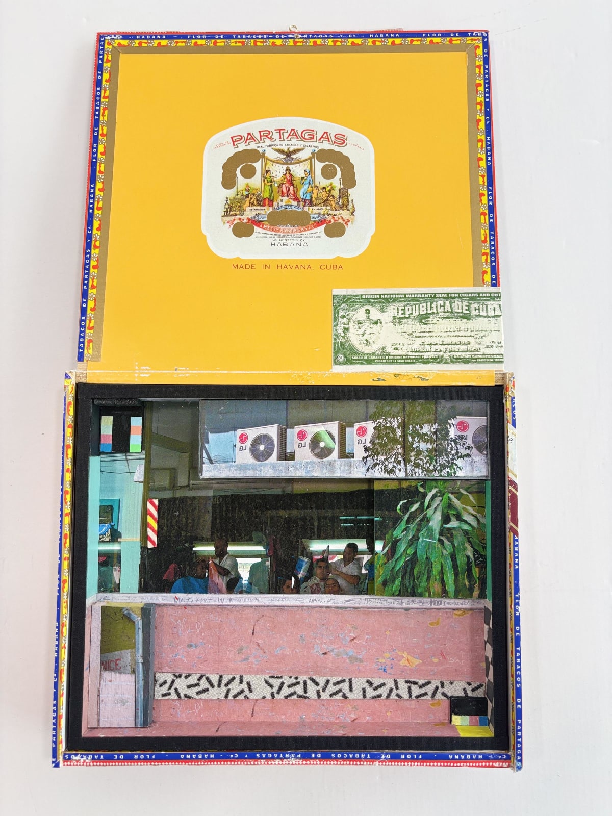 Bonnie and Clyde, Buzzing