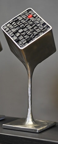 Alex Knapic, INFINITY CUBE RED POINT, 2024