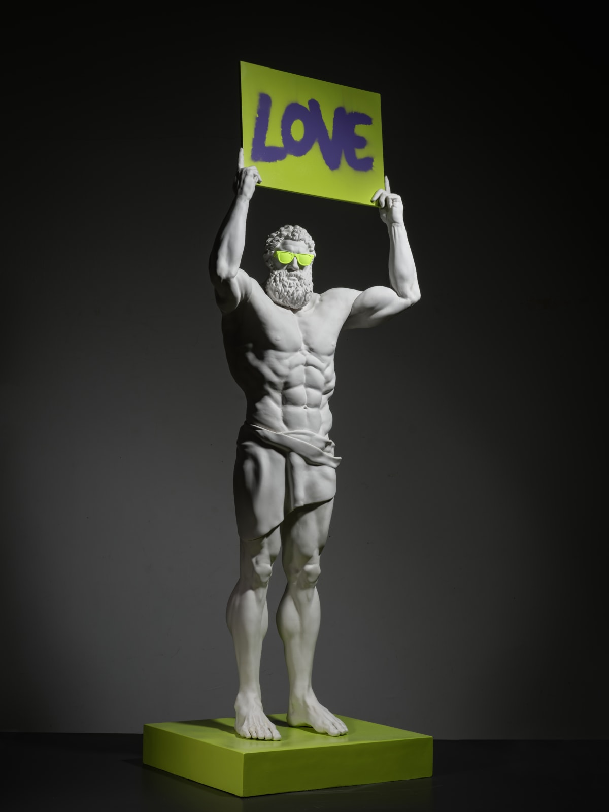 Emre Yusufi, Dude with sign of LOVE