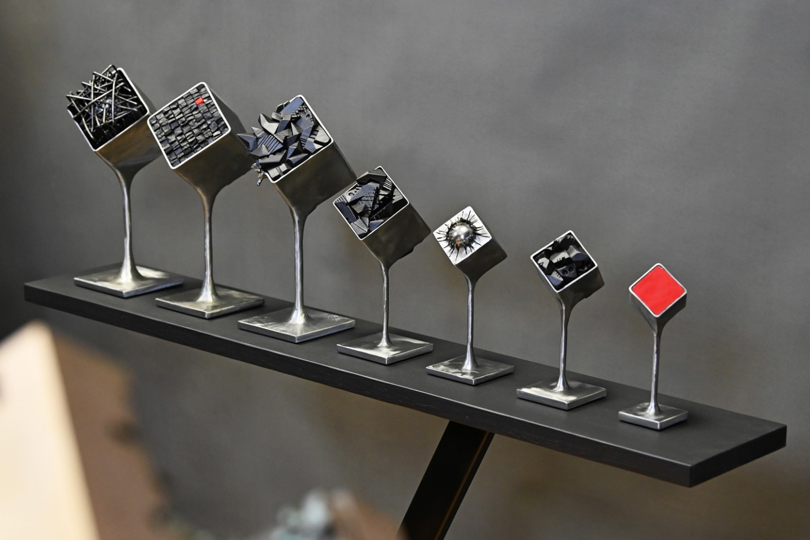 Alex Knapic, INFINITY CUBE SMALL, 2024
