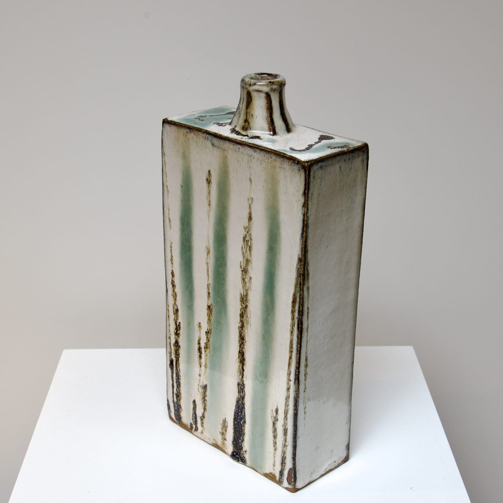 Jim Malone, A Tall Slab Bottle