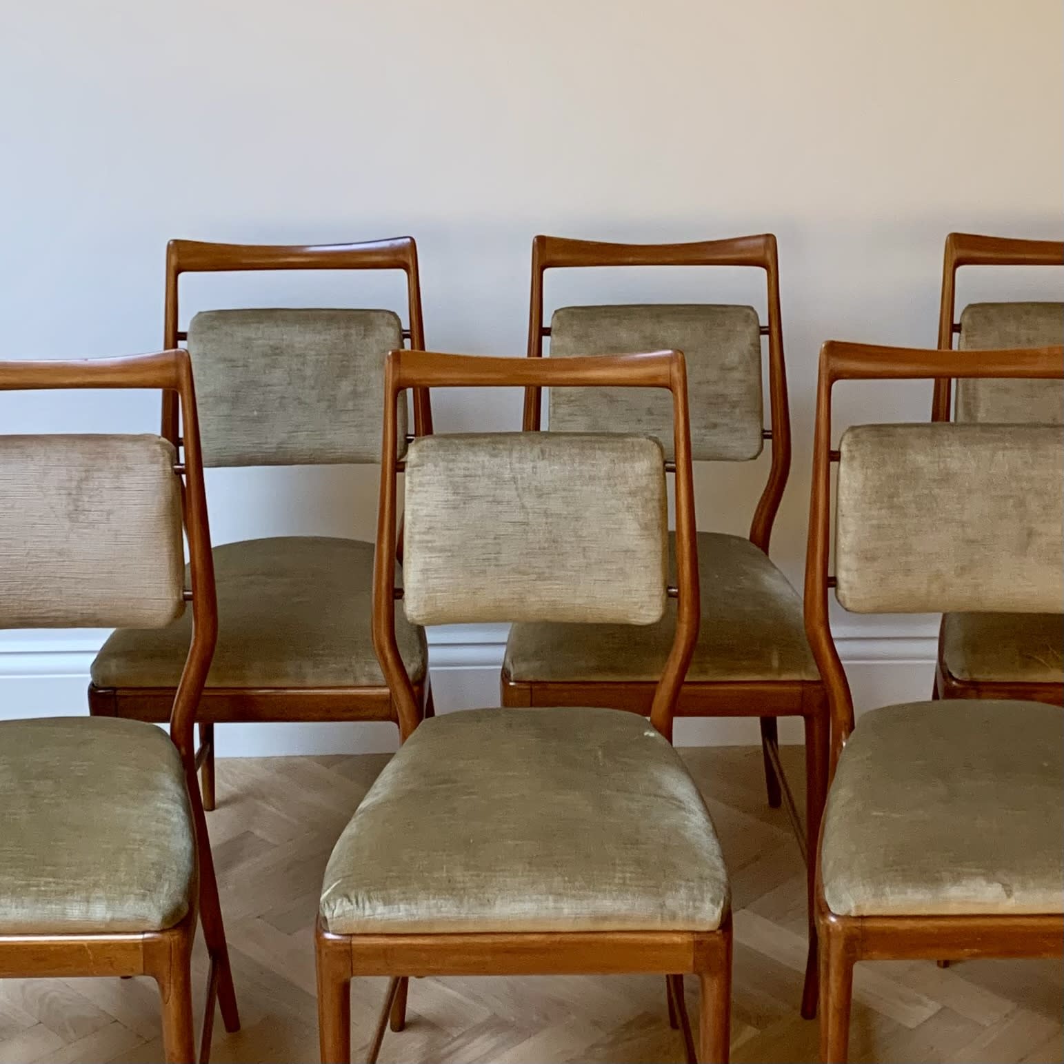 Vittorio Dassi, A Set of Six Dining Chairs, Circa 1950s