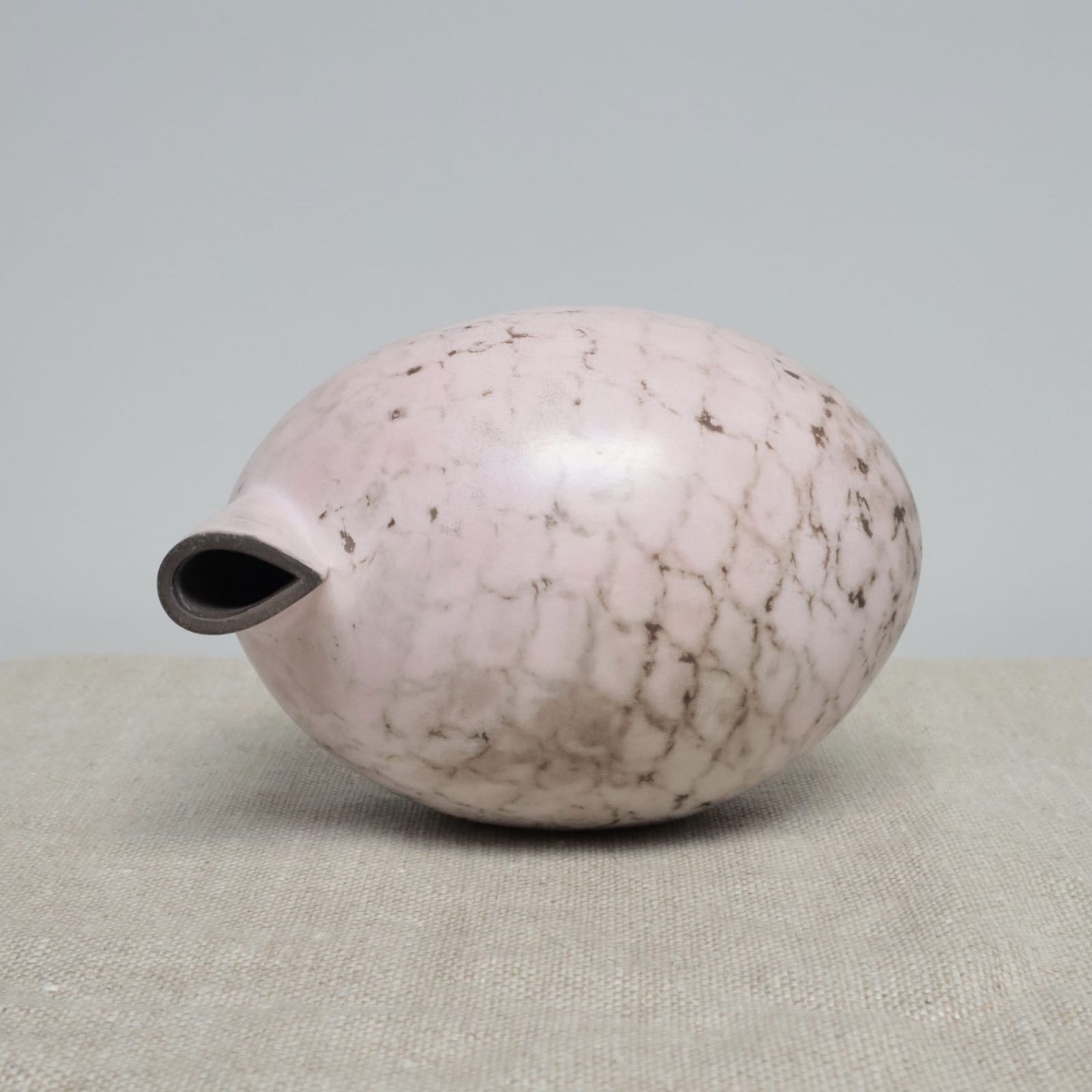 Alison Kay, Pink Horizontal Form , 2023