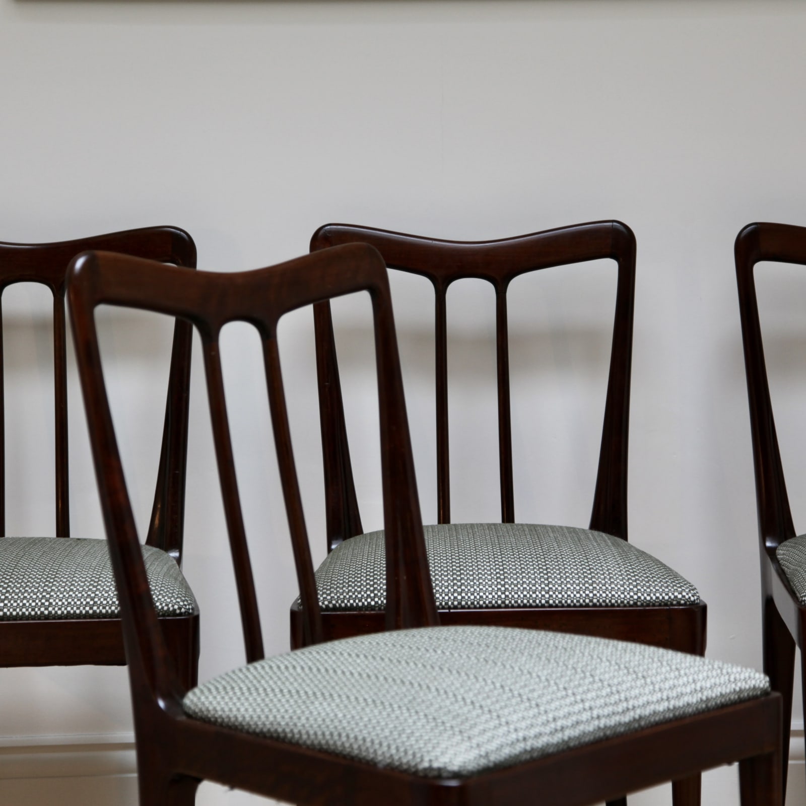 Attributed to Paolo Buffa, A Set of Eight Italian Dining Chairs, Circa 1950s