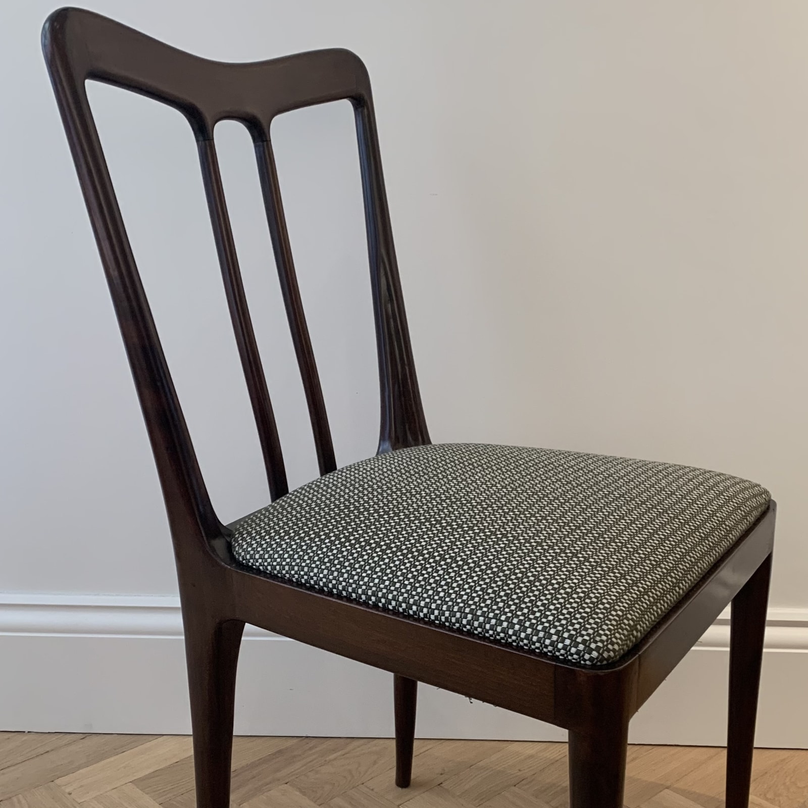 Attributed to Paolo Buffa, A Set of Eight Italian Dining Chairs, Circa 1950s