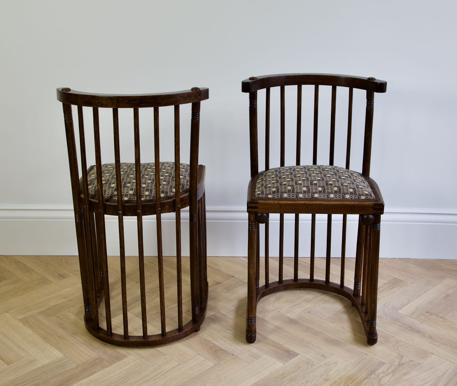Josef Hoffman, A Pair of Small Cabaret Fledermaus Chairs, Circa 1910