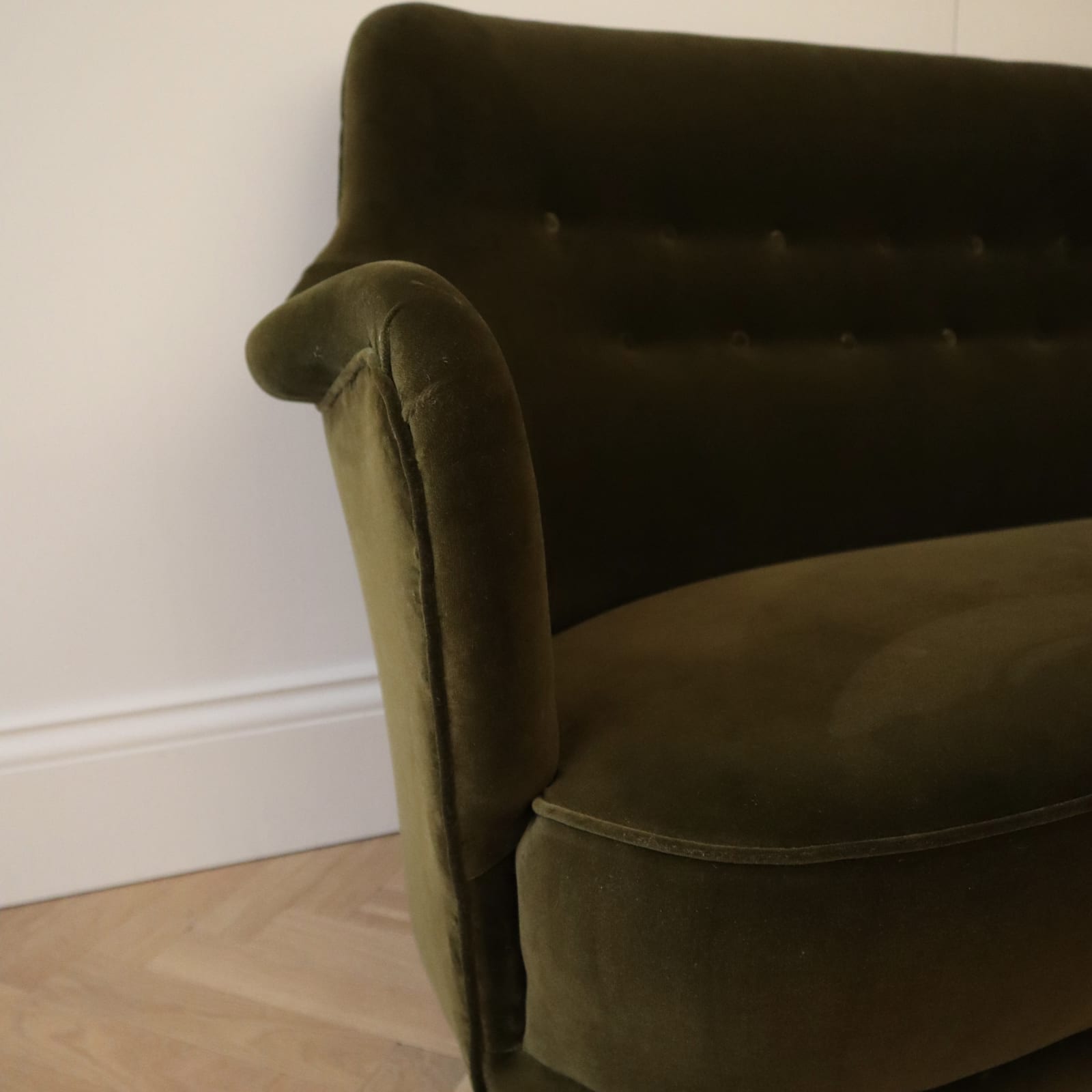 Carl Malmsten, A Swedish Samsas sofa, Circa 1960s