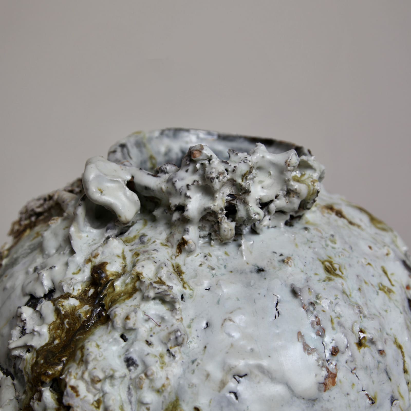 Akiko Hirai, A Large Moon Vase