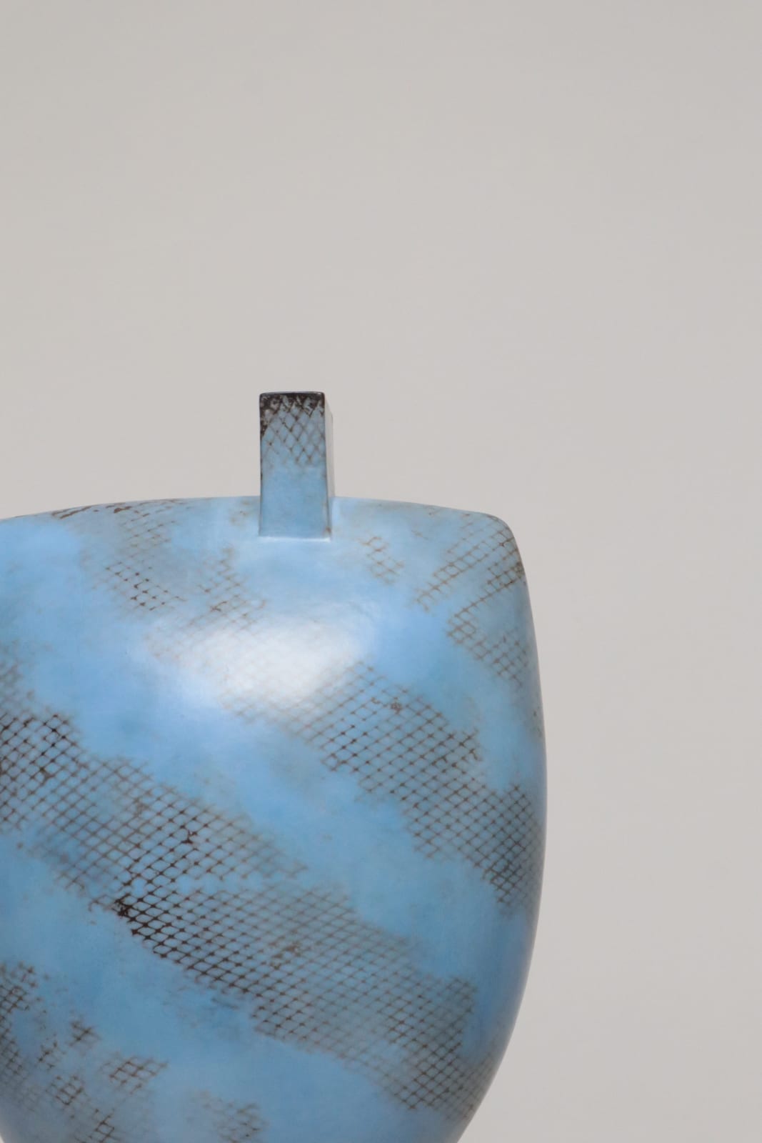 Alison Kay, Slim Blue Form, 2023