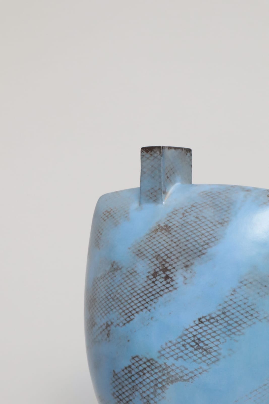 Alison Kay, Slim Blue Form, 2023