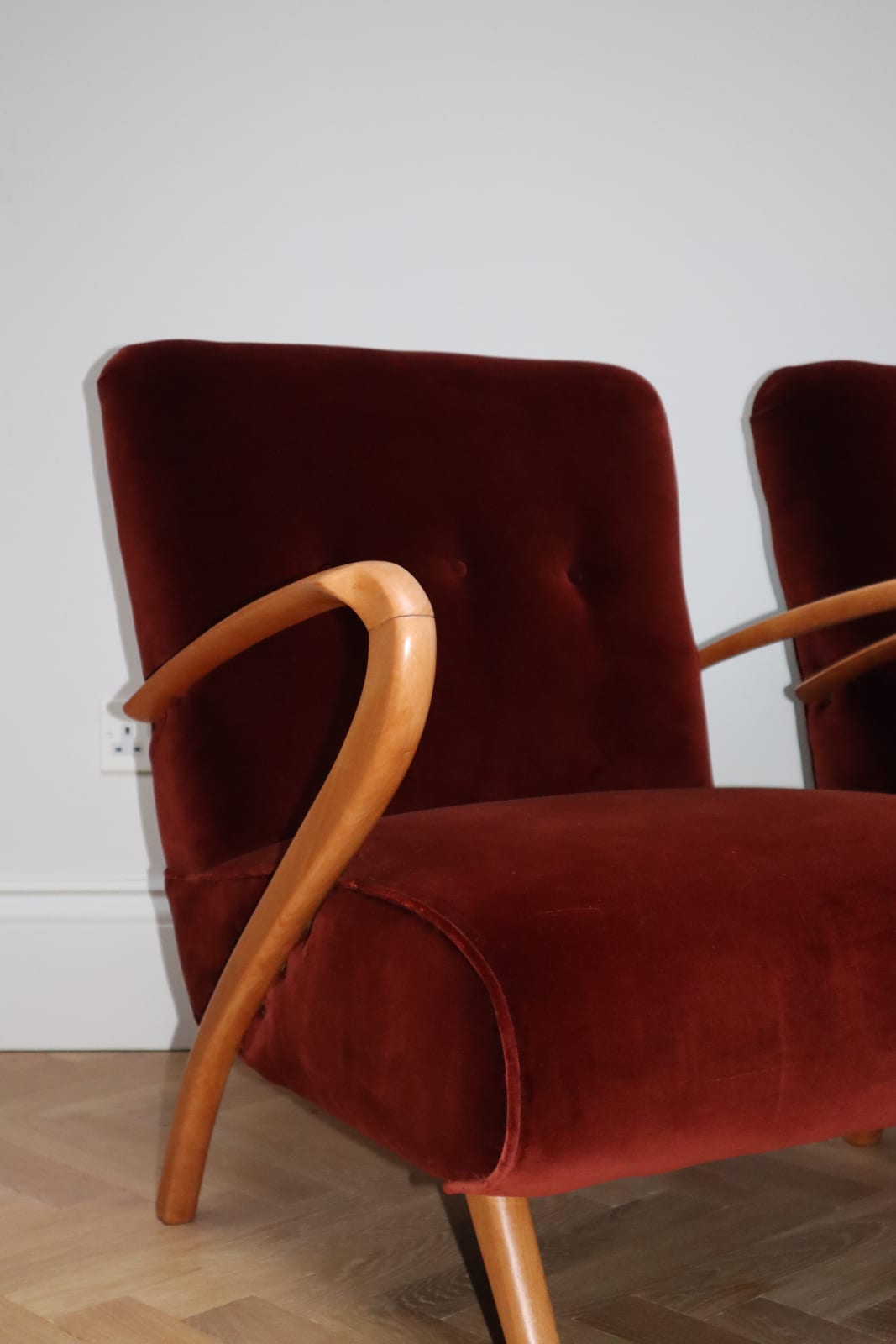 Guglielmo Ulrich, A Pair of Italian Armchairs, Circa 1960s