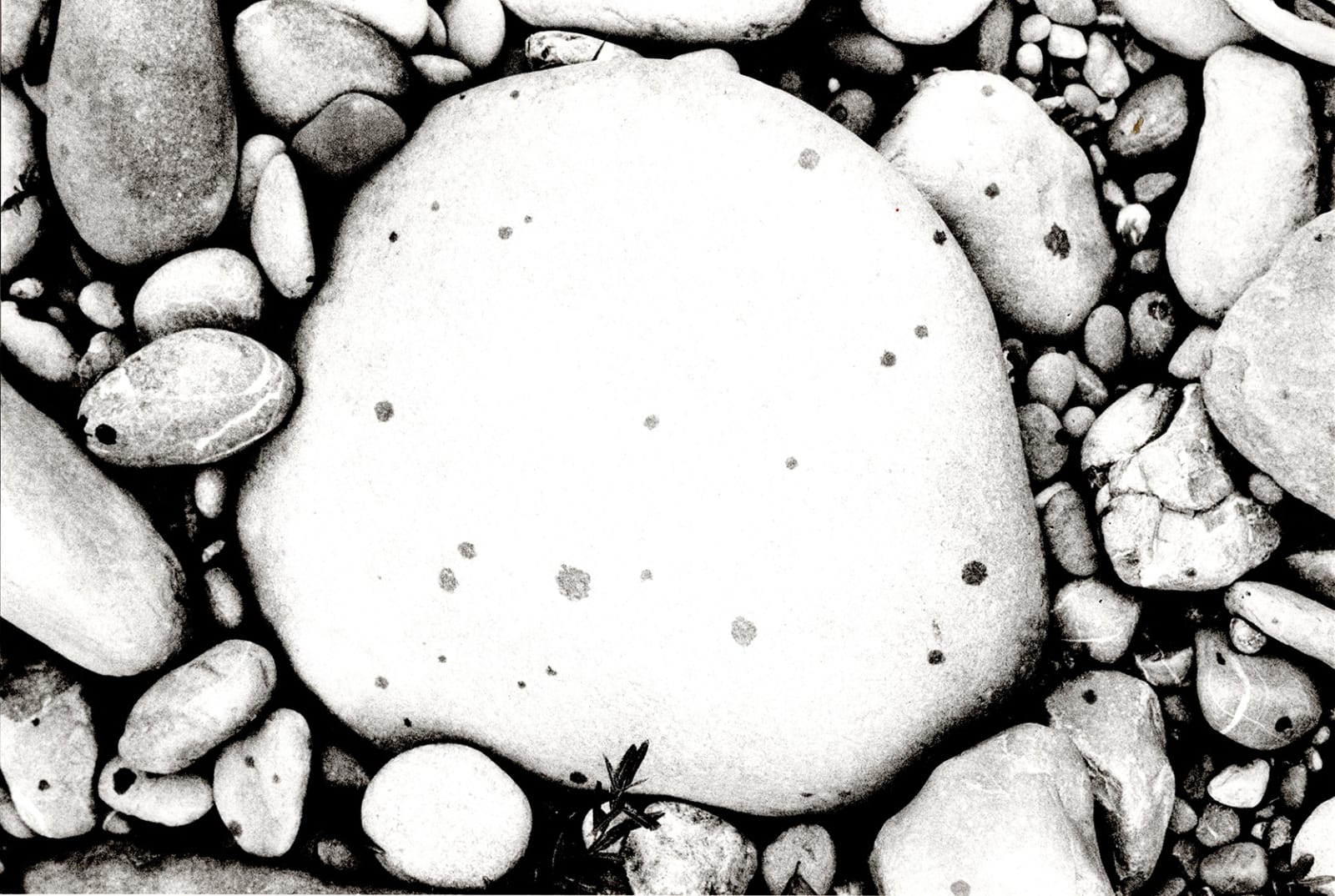 JOCHEN LEMPERT, STONE AND DROPS, 2013