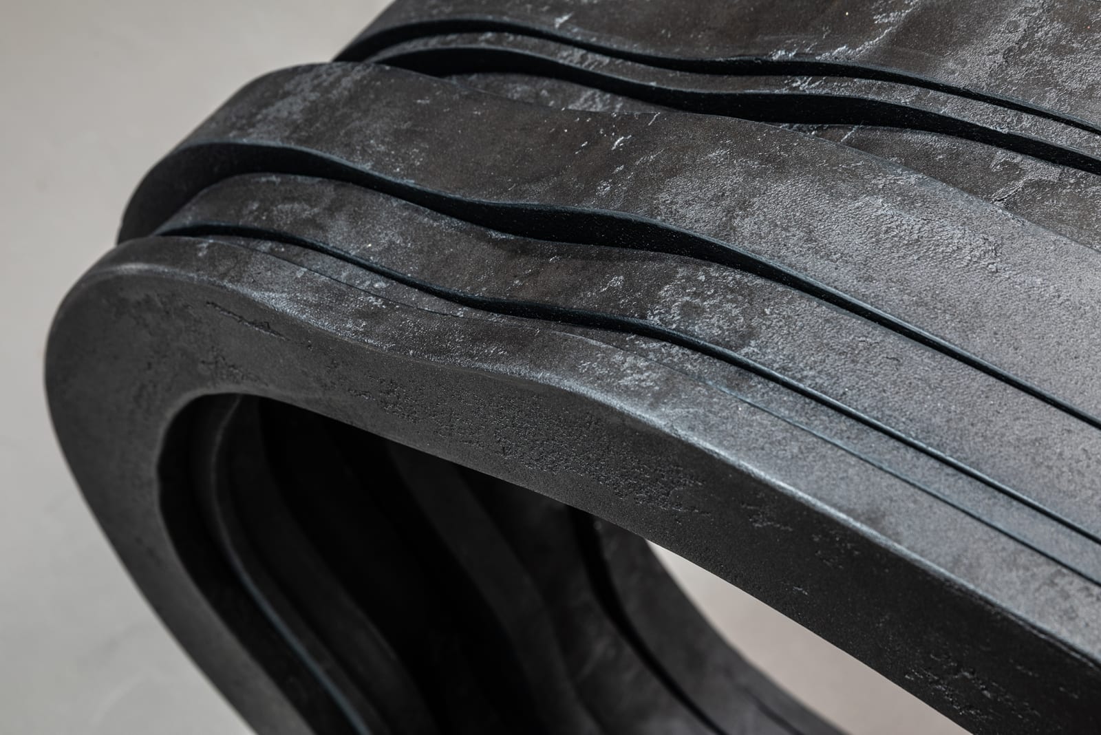 Pierre Bonnefille, Console Rhizome a Strates Carbon, 2019