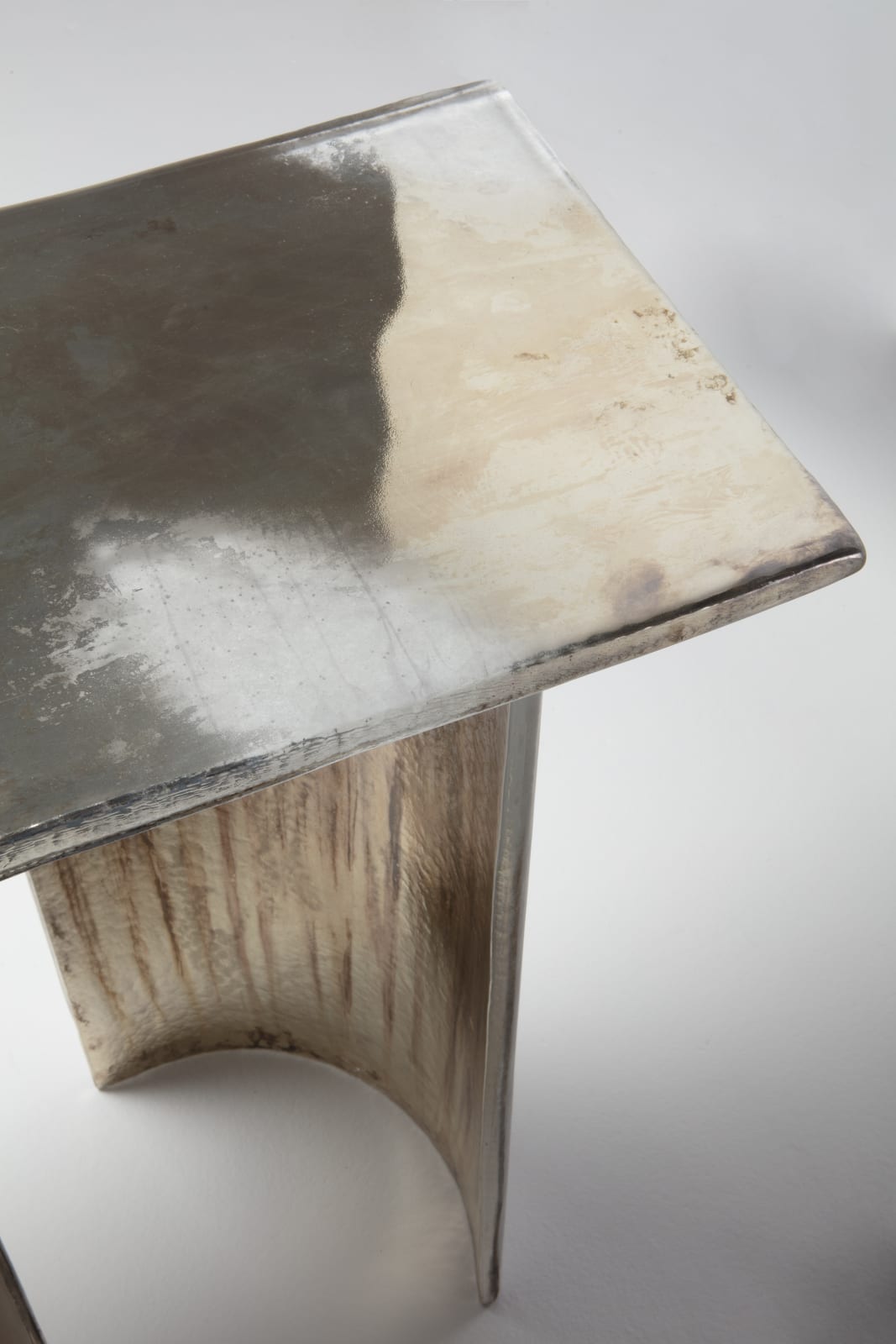 Mia Jung, Cloud Console Table V2, 2019