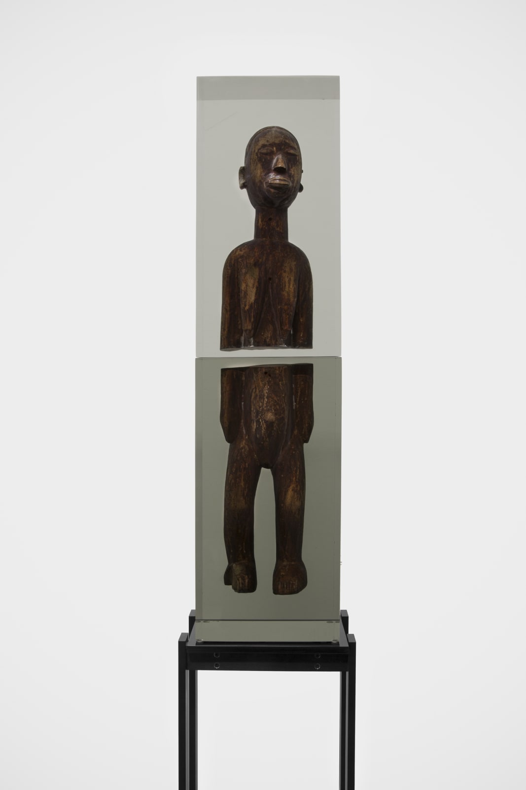 Matthew Angelo Harrison, Dark Silhouette: Halves Dissimilated, 2018