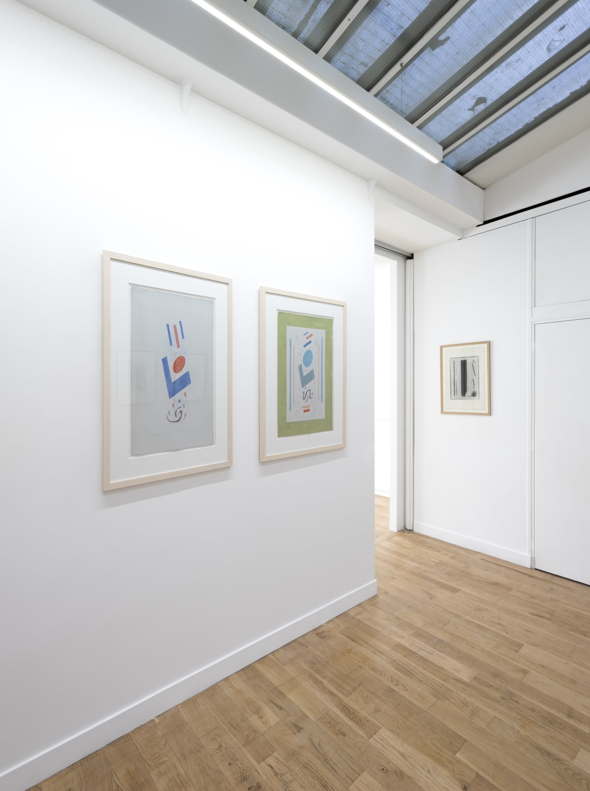 Vue de l'exposition "ON PAPER" Crédits photo : Origins Studio
