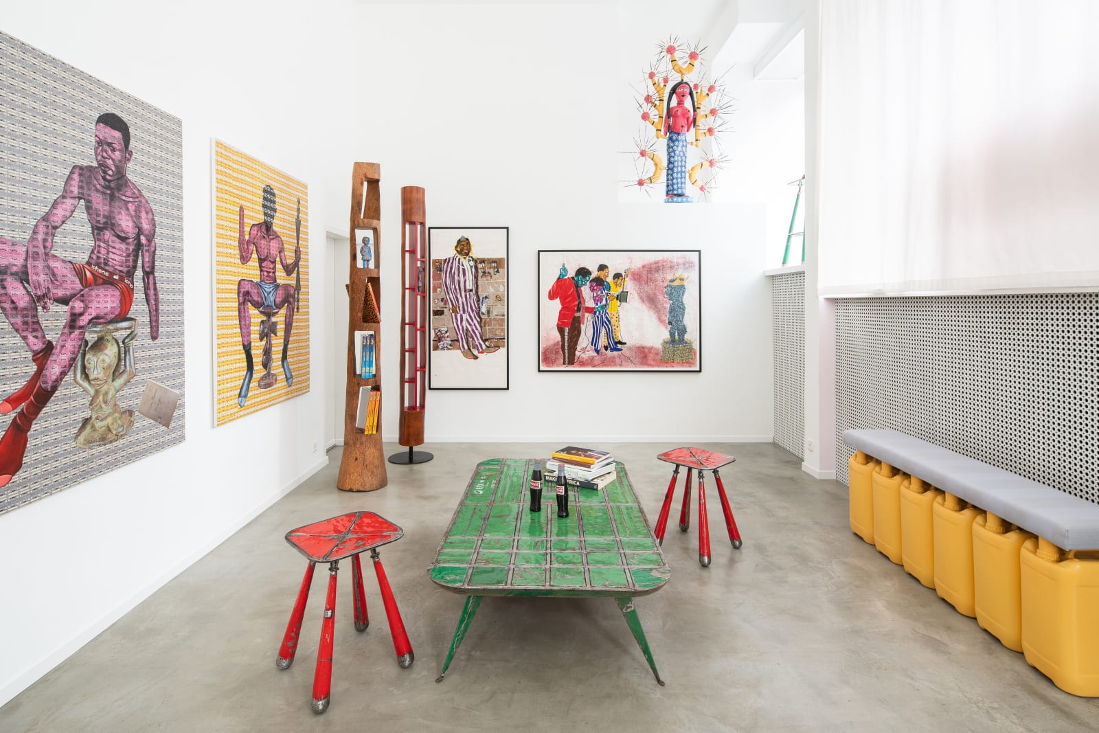 Hamed Ouattara, Green Ghana Table and small red Canonne stools