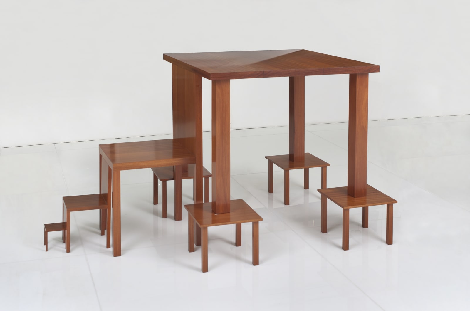 Cildo Meireles, in-mensa, 1982