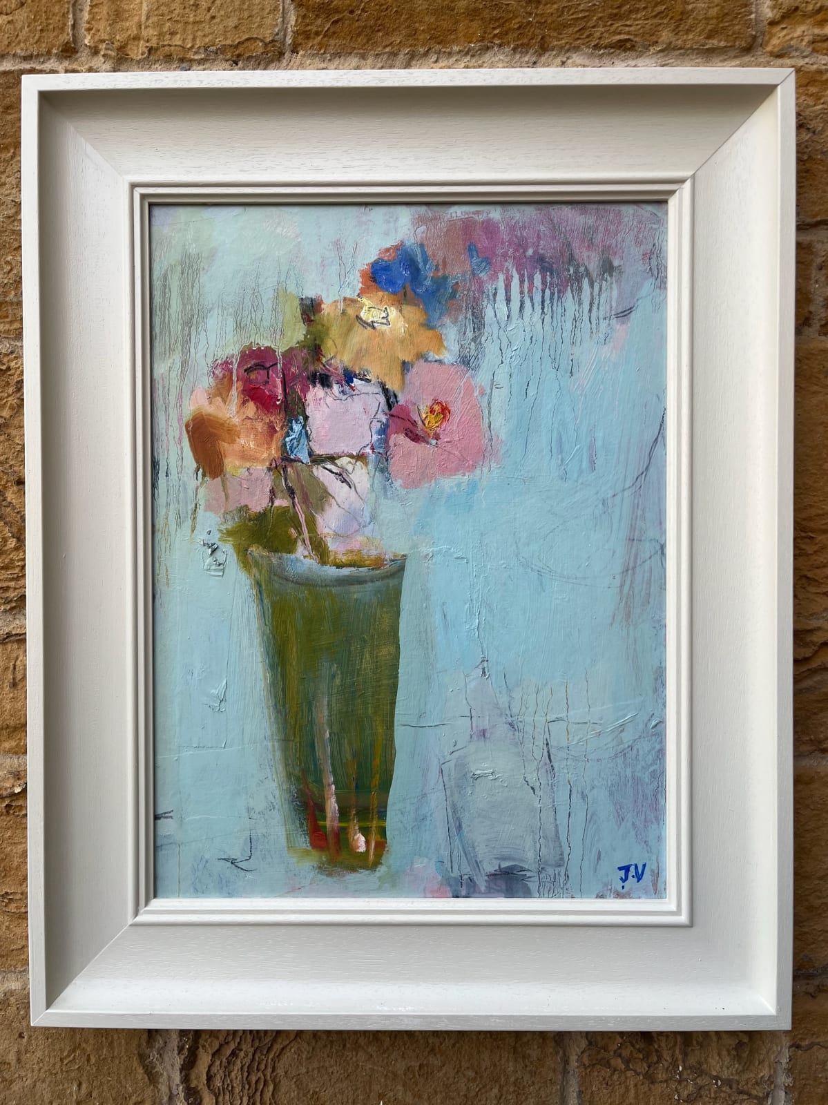 Joanna Vollers, White camellias in green vase