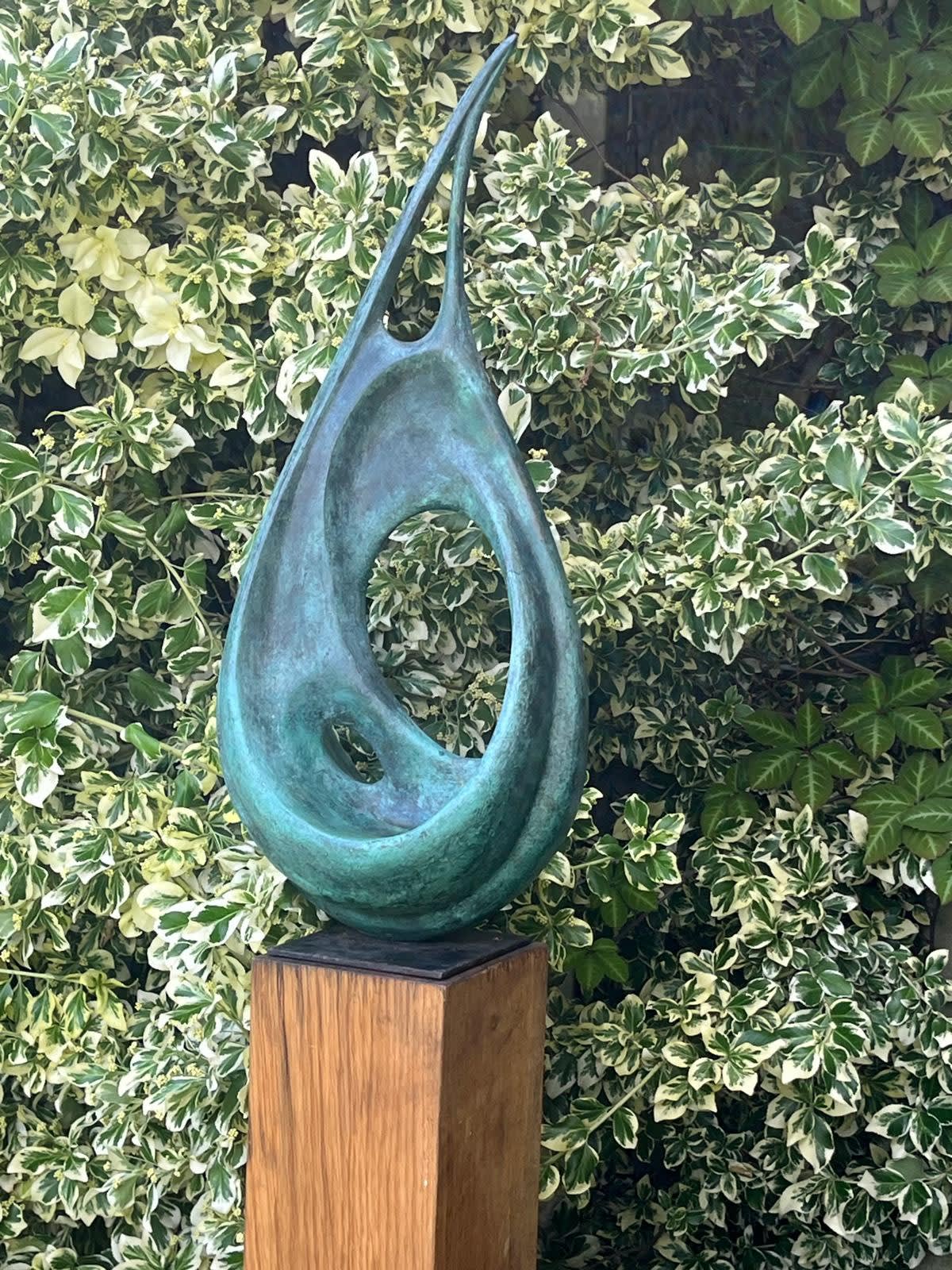 Lucy Lutyens, Freedom