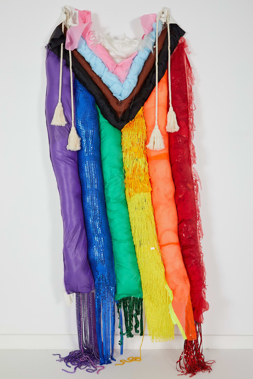 Nat Saia, Cinched Margins, 2023