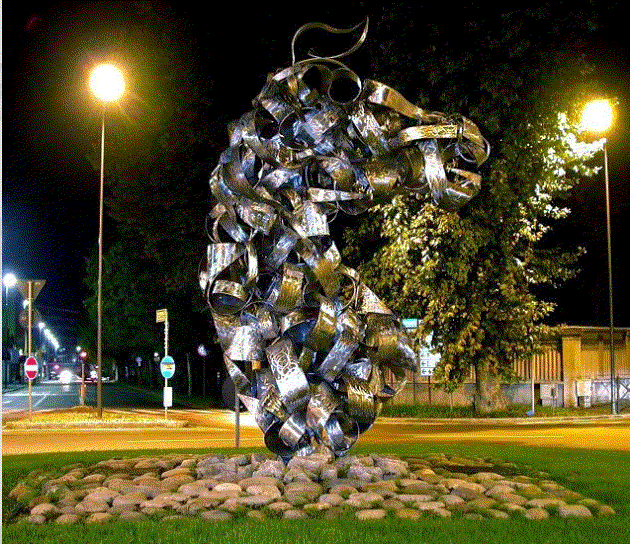 Helidon Xhixha , HORSE HEAD, 2003