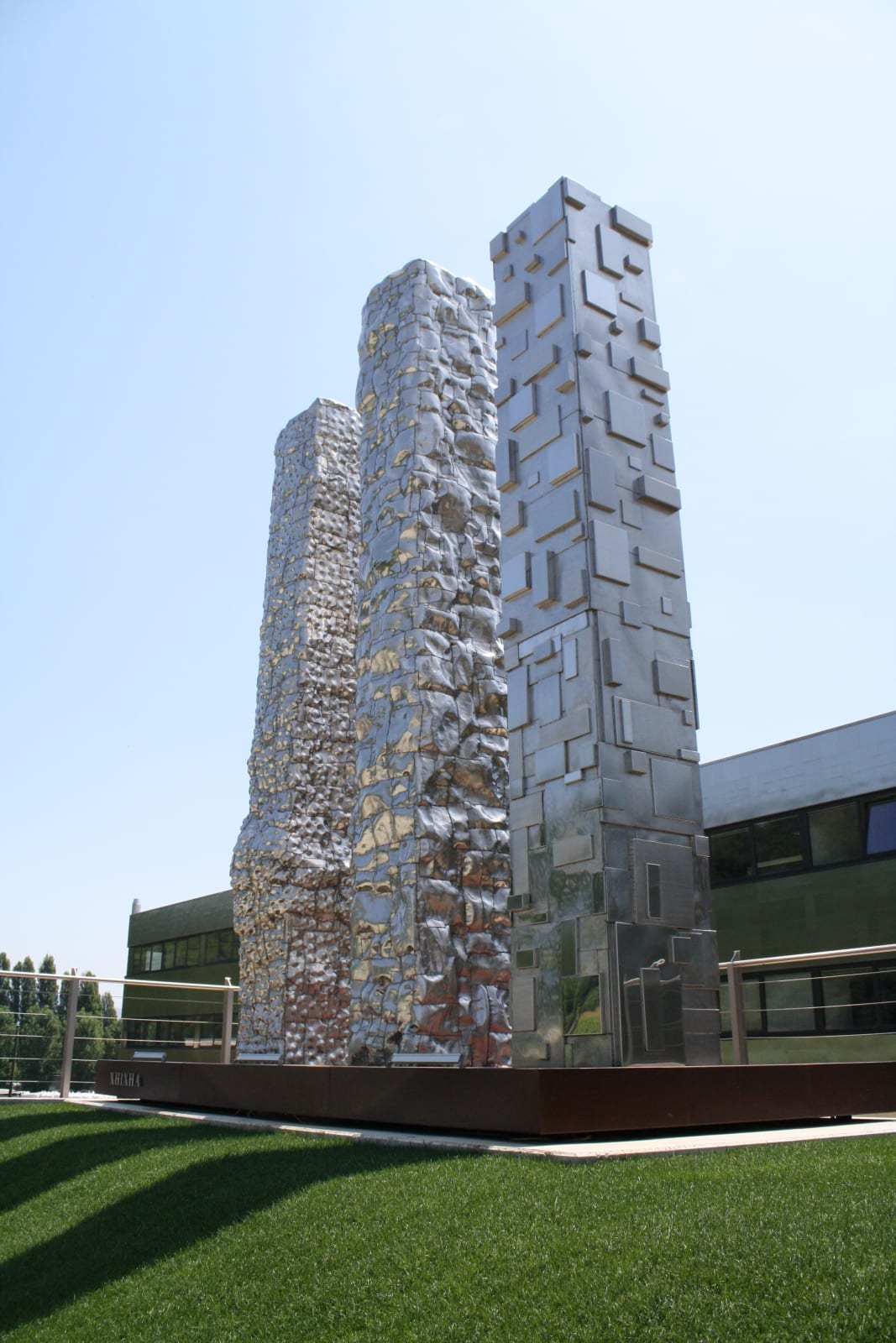 Helidon Xhixha , THE THREE MONOLITHS, 2008