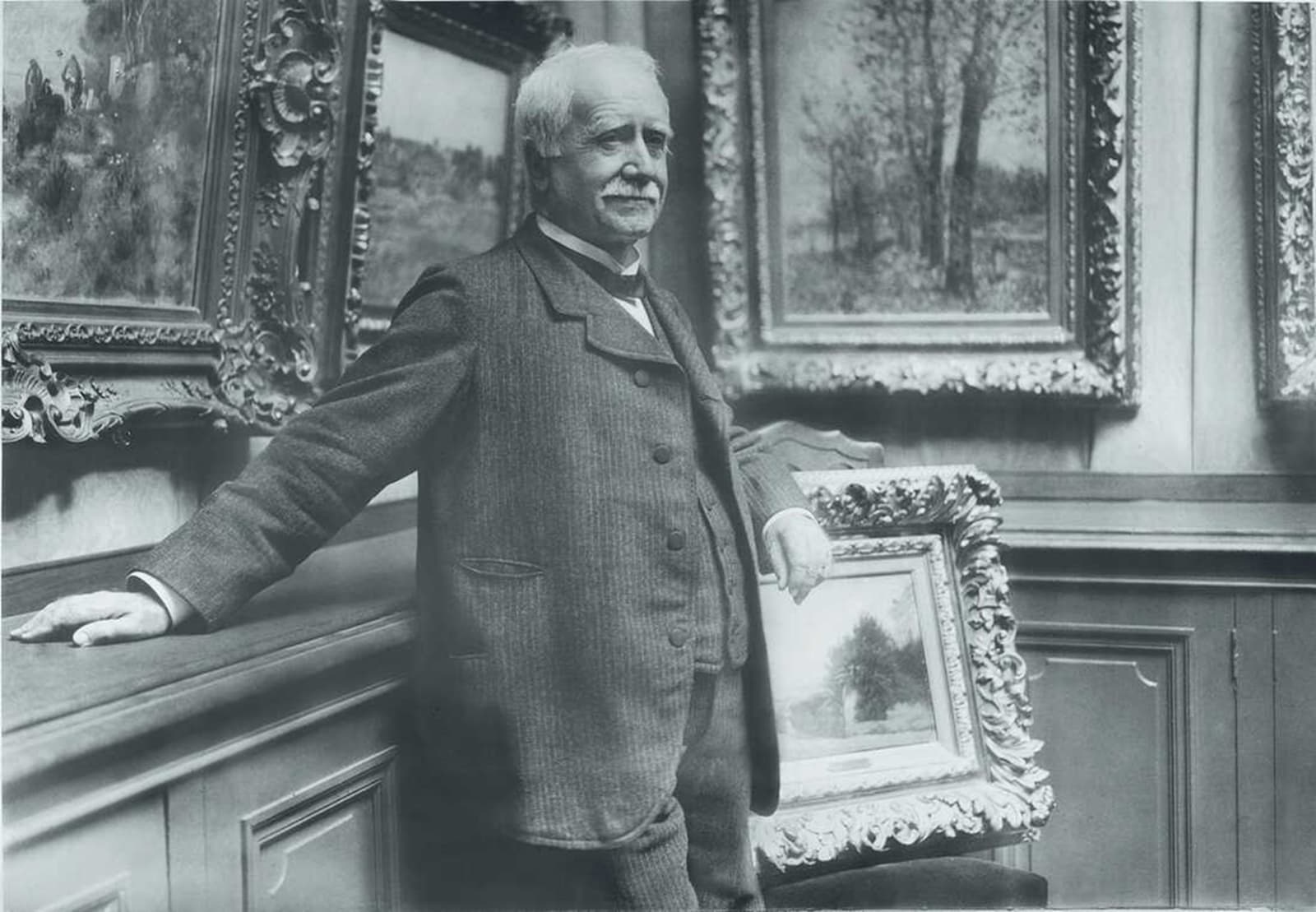 Paul Durand Ruel in his gallery, 1910