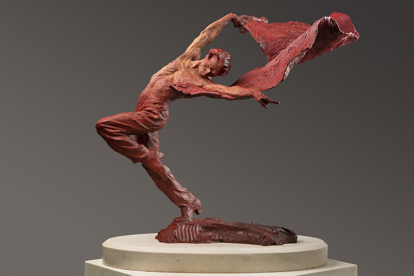 Richard MacDonald, Capeo Flamenco, Red, 2015