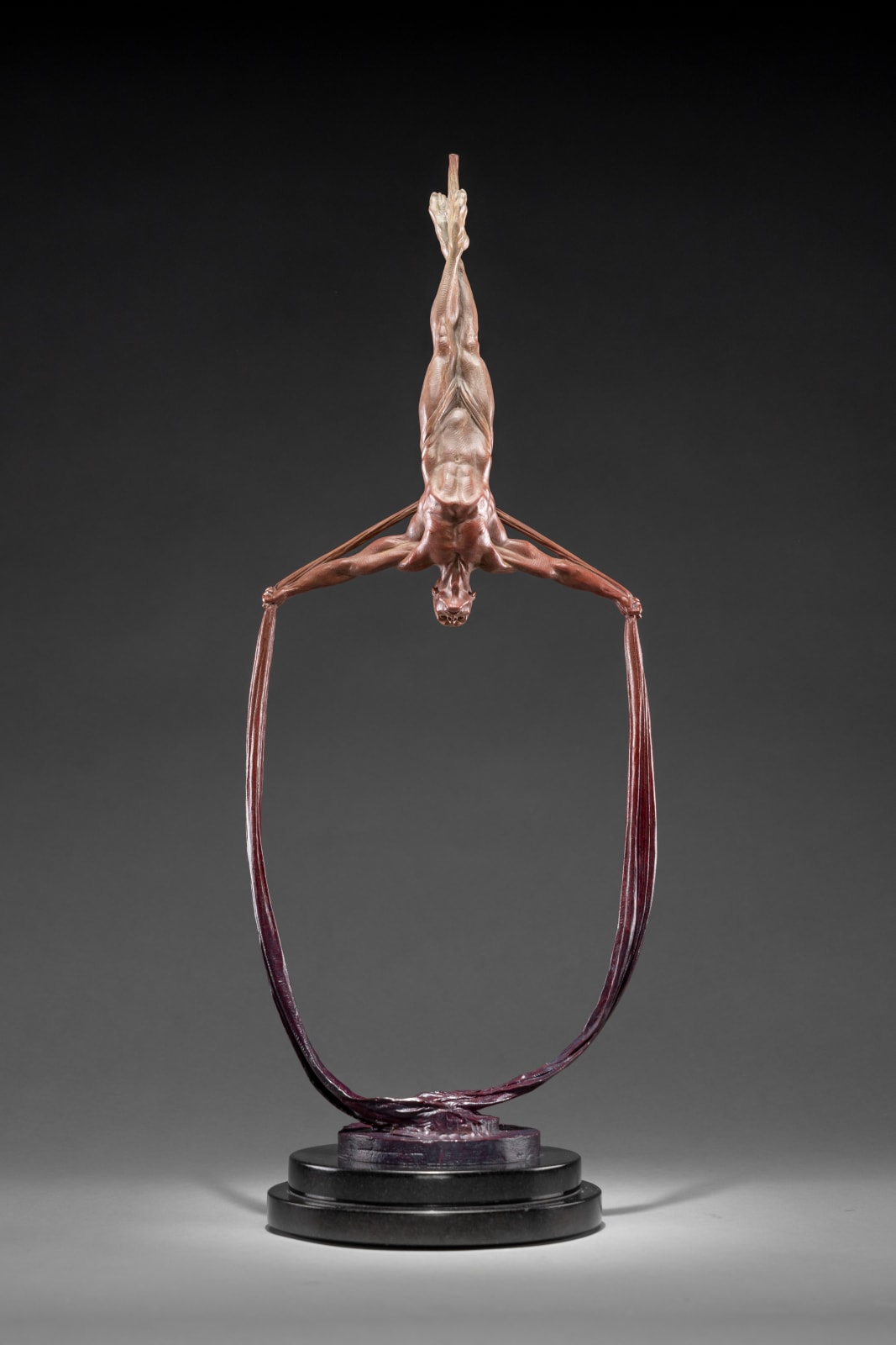 Richard MacDonald, Transcendance, Atelier, Red, 2022