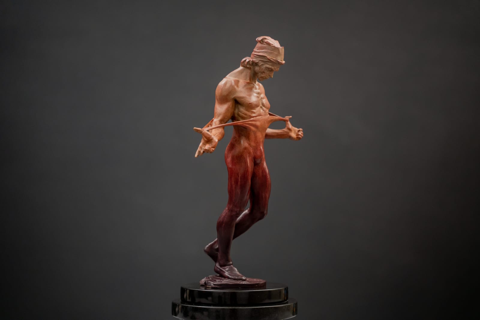 Richard MacDonald, Nureyev, Atelier, Red, 2021